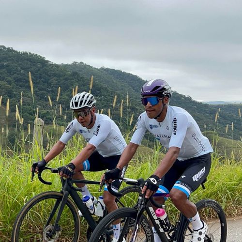 Ciclistas guatemaltecos