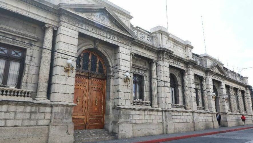 Carreteras cerradas y rutas alternas en Ciudad Guatemala por presencia de veteranos militares