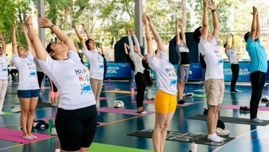 Celebran diez a&ntilde;os del D&iacute;a Internacional del Yoga 2024 en Guatemala