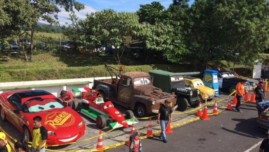 Exhibici&oacute;n 2024 de Los Juguetes del Parqueo una colecci&oacute;n de autos tem&aacute;ticos en la ciudad