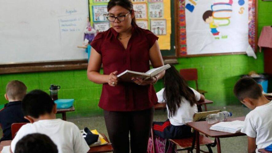 Mineduc suspensión de clases por lluvias en 12 departamentos de Guatemala