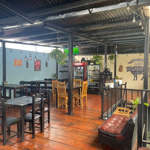 Parrillada Zamboni, un lugar especializado en carne a la parrilla en San Juan la Laguna 