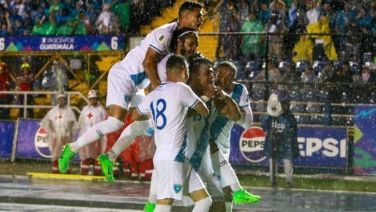 Festejo Guatemala vs Dominica
