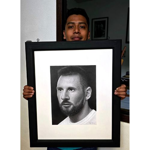 Artista de Jalapa Rudy Niz realizó retrato a lápiz de Leo Messi