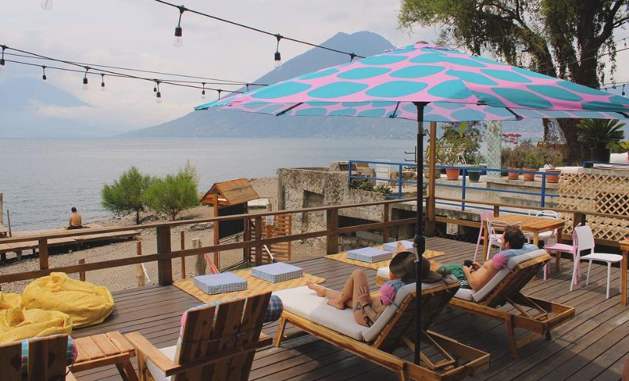 Ati Hostel & Beach Club, un hospedaje a orillas del Lago de Atitlán