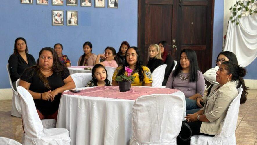 Charla motivacional para mujeres guatemaltecas en la Ciudad de Guatemala | Julio 2024