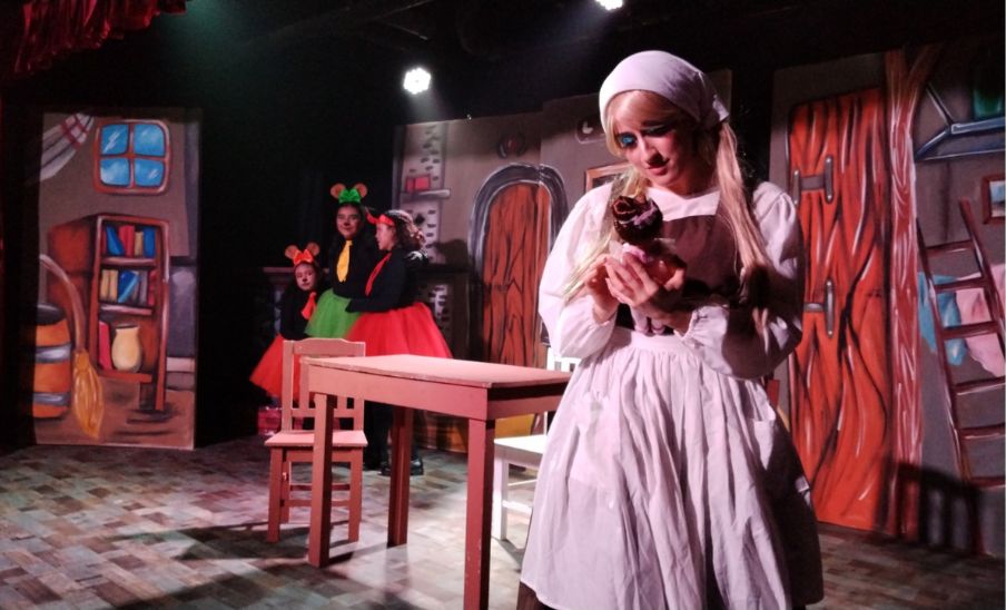 Comedia Musical 2024 La Cenicienta en el Teatro Thriambos
