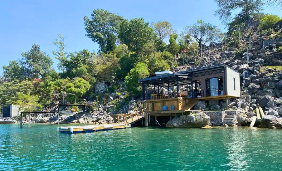 Punta Tzanguacal, un chalet de 5 estrellas frente al Lago de Atitlán