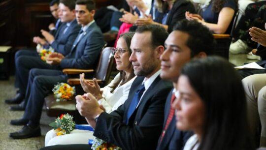 Adriana Ruano y Jean Pierre Brol, los nuevos galardonados de la Orden del Soberano Congreso Nacional