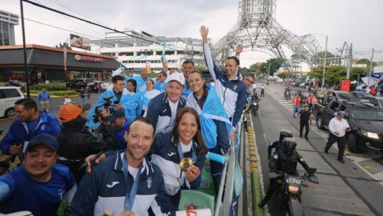 Bienvenida a los atletas guatemaltecos fue destacada por los Juegos Olímpicos
