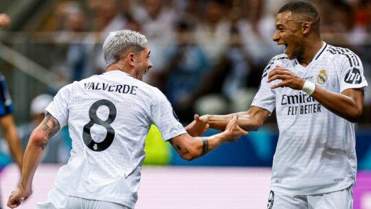 Federico Valverde y Kylian Mbappé