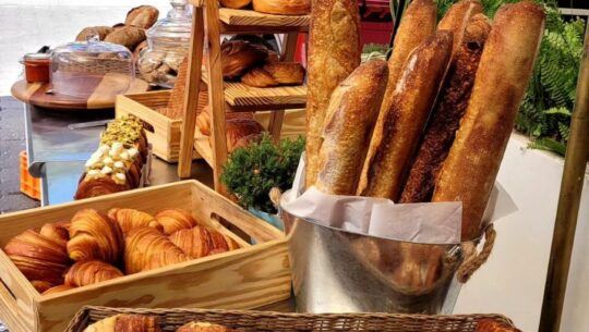 Conoce La Croissanteria y su panadería artesanal de masa madre en Guatemala.