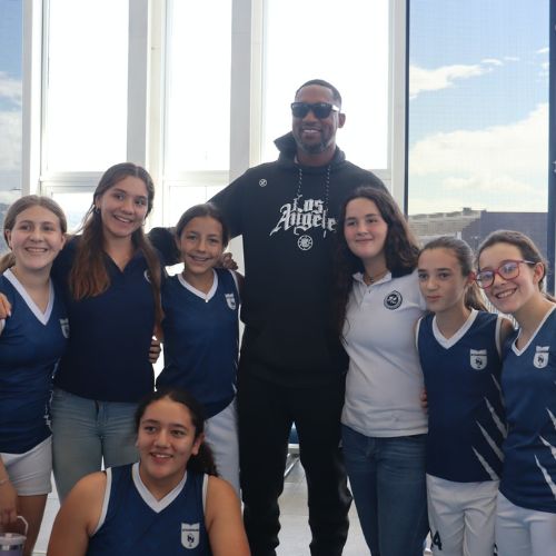 DerMarr Johnson en Guatemala