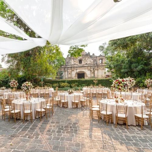 Jardines de ensueño para casarse en Guatemala, Porta Hotel Antigua