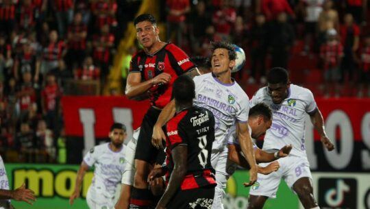 Alajuelense vs Comunicaciones Concacaf