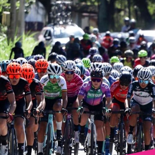 Vuelta femenina a Colombia