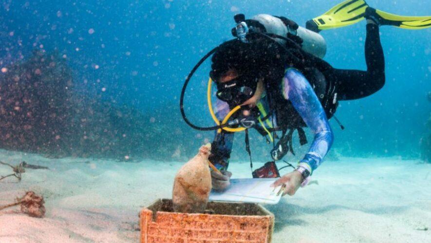 Proyecci&oacute;n del documental Plastic&oacute;sfera en Cayal&aacute;