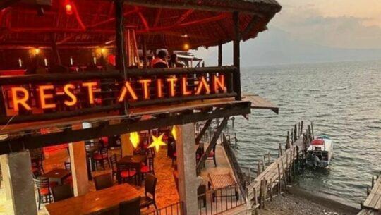 Restaurante Atitlán, un lugar con una de las mejores vistas al lago en Sololá
