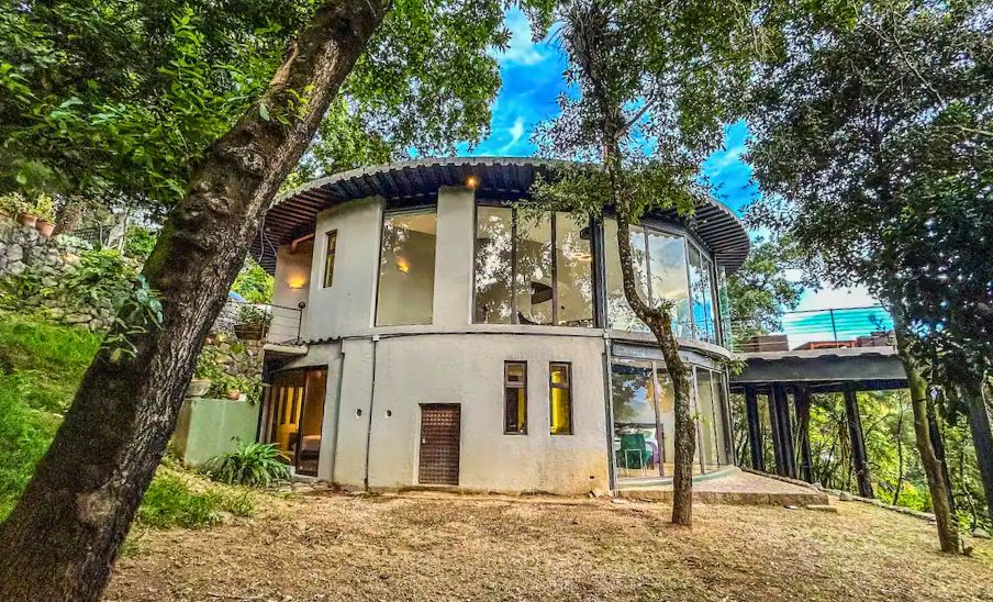 Casa Los Volcanes, un domo con vistas panorámicas en Antigua Guatemala