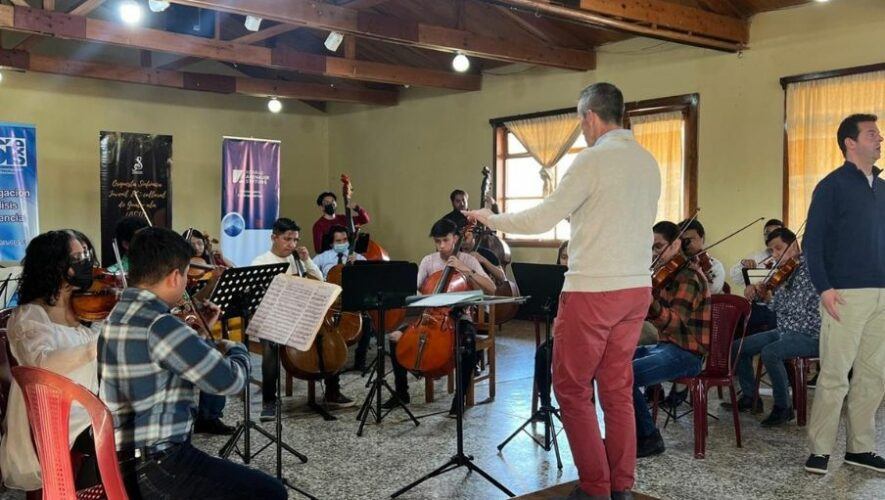 Cine con m&uacute;sica en vivo de Querido Arte