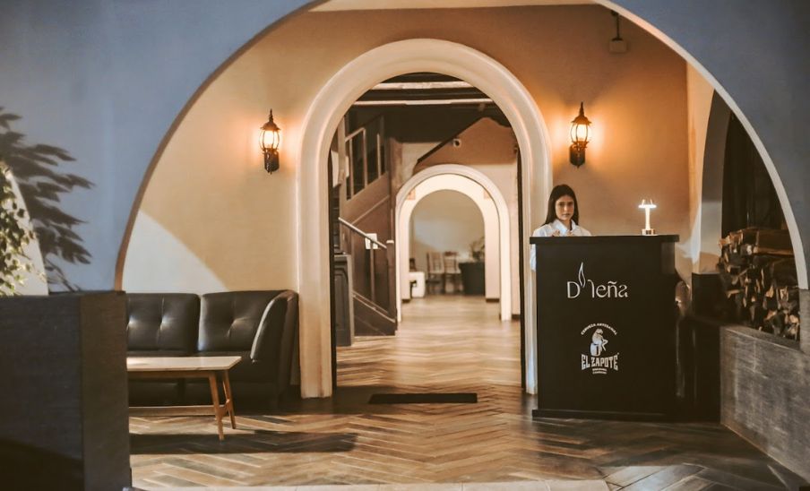 D'leña, un restaurante especializado en asados en Zona 10 de Ciudad de Guatemala