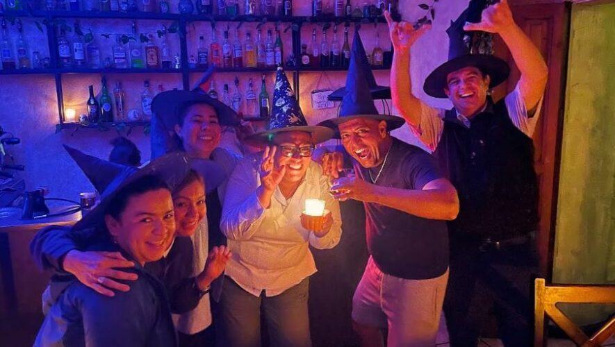 Festival de Halloween en El Alquimista, Antigua Guatemala
