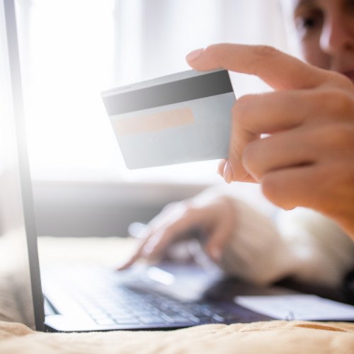 Grupo Corporativo FUNDEA y TARCRESA lanzan nuevas tarjetas de crédito en Guatemala