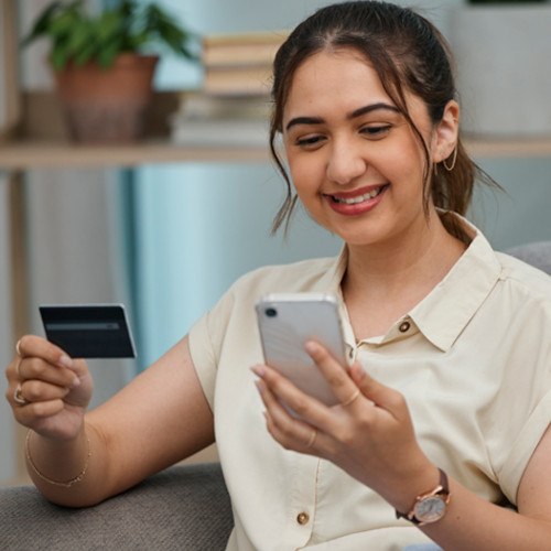 Grupo Corporativo FUNDEA y TARCRESA lanzan nuevas tarjetas de crédito en Guatemala