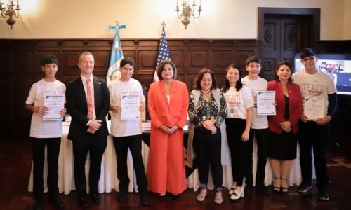 Guatemaltecos proyecto científico en GLOBE NASA en República Dominicana