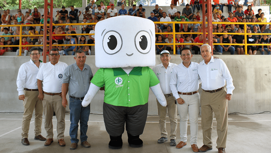 GrandBay Painsa Centroamérica renovó polideportivo en Agua Caliente