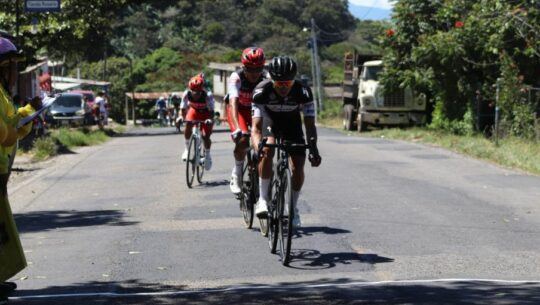 Ciclistas Vuelta a Guatemala 2024