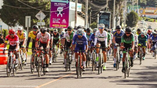 ciclistas Vuelta a Guatemala
