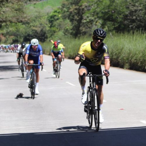 Ciclista en competencia