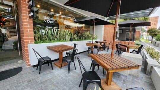 Two Hands, delicias gourmet y bagels en Zona 14 de la Ciudad de Guatemala