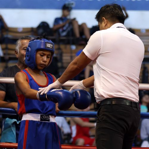 niño de boxeo
