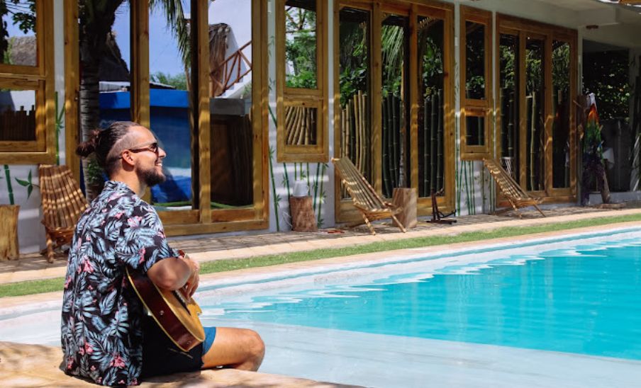 Shanti Surf Camp, un hospedaje con actividades de playa en El Paredón