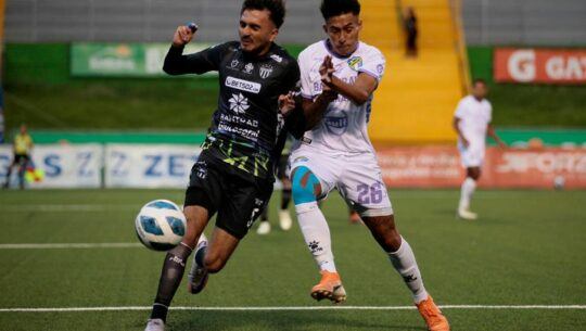 Cremas contra Antigua GFC