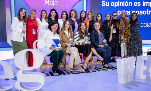 Emprendedoras guatemaltecas reconocidas con el Premio Emprendedora del Año 2024