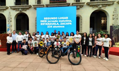 Ganadores del concurso La Calle 21 Guatemala