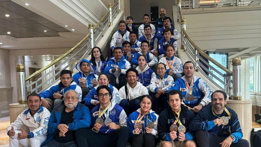 equipo de kickboxing
