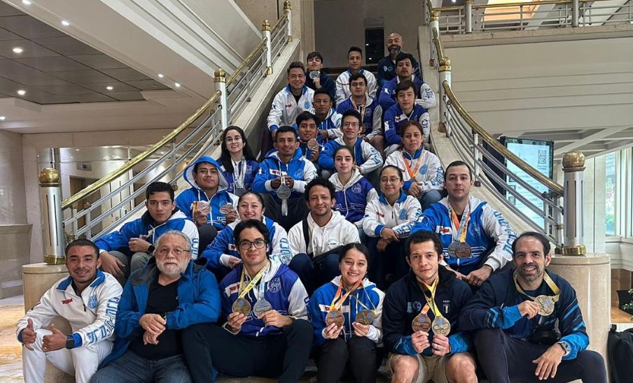 equipo de kickboxing