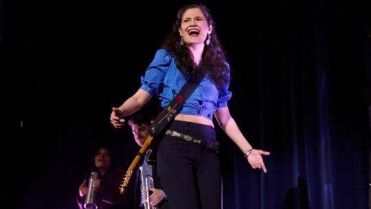 Mercedes Escobar fue nominada a los Boston Music Awards 2024 Mejor Artista de Música Latina