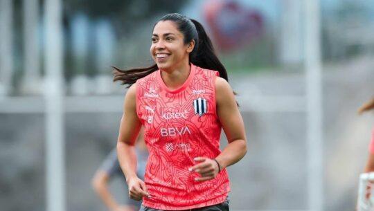 Ana Lucía Martínez en entrenamiento