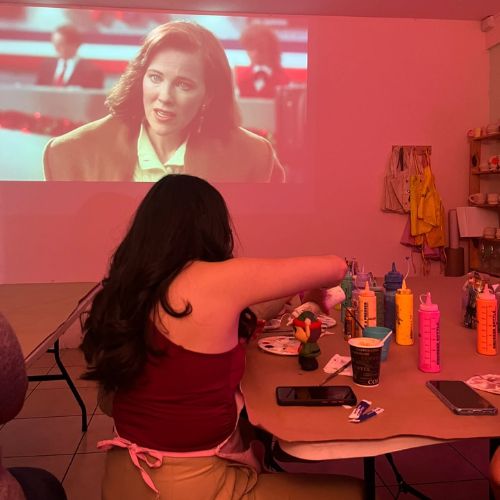Cine y pintura con Pinturas Momos Guatemala