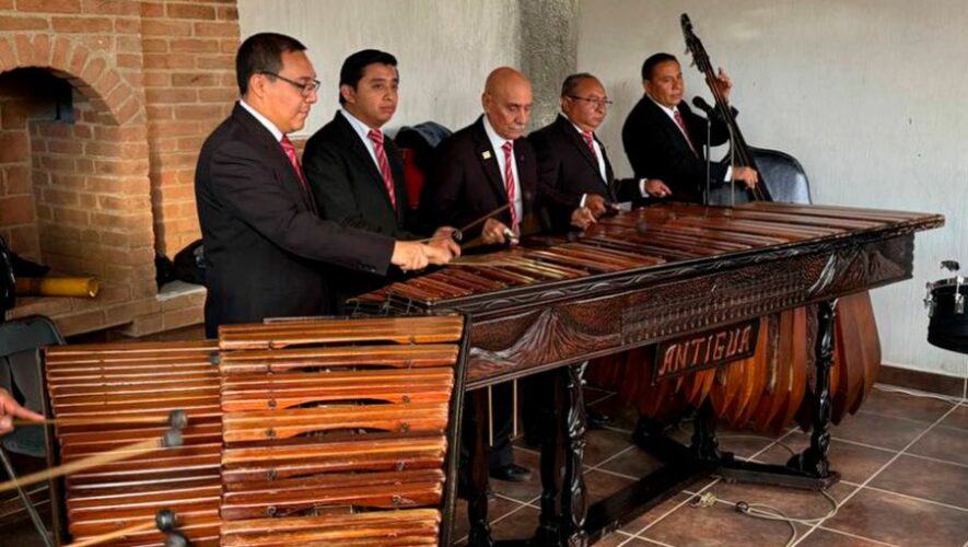 Concierto de marimba en diciembre de 2024 en Antigua Guatemala