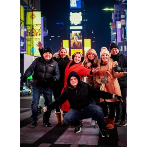 Fotógrafo Julio NYC retrató a Allisson Valdez en Times Square