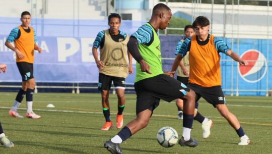 Entrenamiento Sub-17
