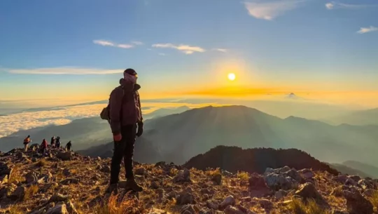 Recomendaciones y equipo para escalar volcanes en Guatemala