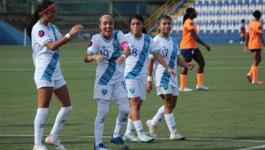 Celebración Sub-17 femenina
