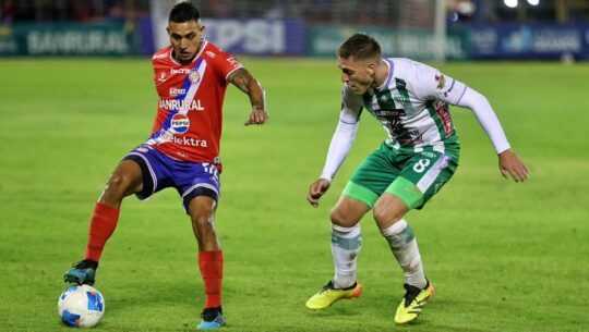 Xelajú MC con Antigua GFC